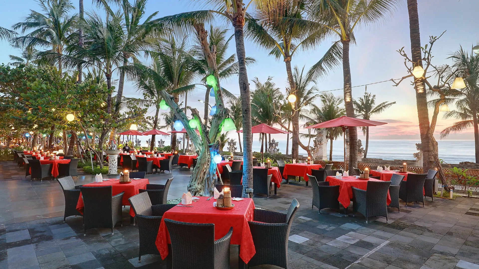 Legian Beach Hotel